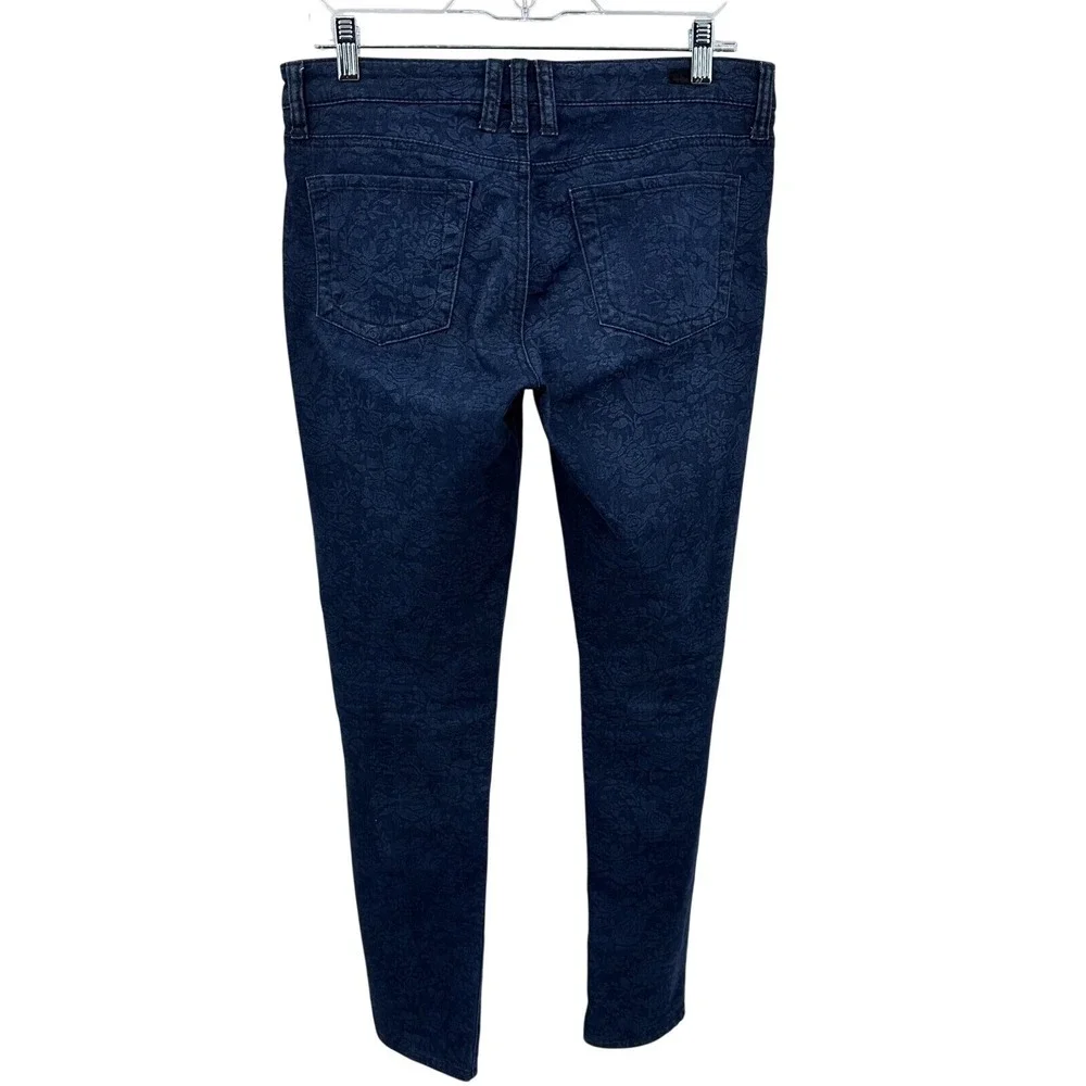 Kut from the Kloth kut from
